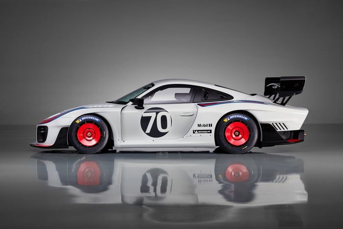 porsche 935 edicion limitada 70 aniversario 2019 3 700x467 c
