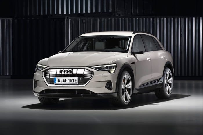 audi e tron 2019 especificaciones etron 0400006 ab 30 700x467 c