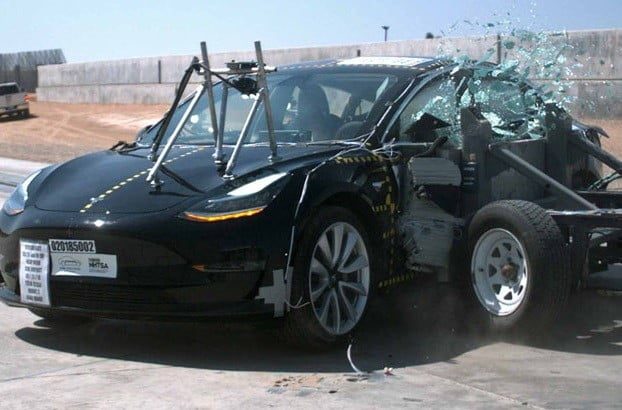 tesla model 3 test choque nhtsa crash 700x467 c