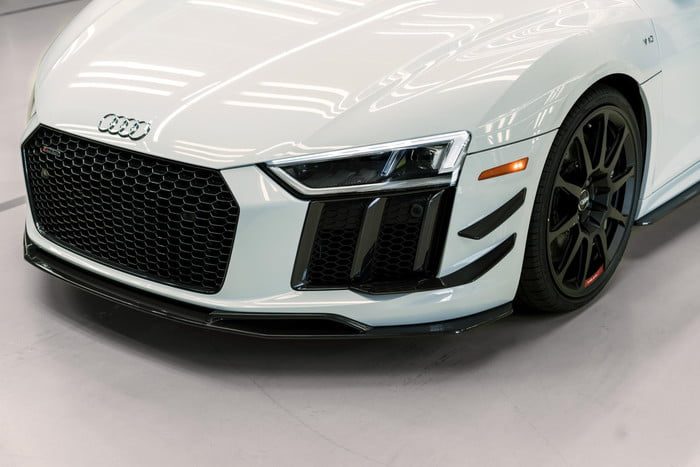 audi r8 v10 plus coupe competition 2018 package 4818 700x467 c