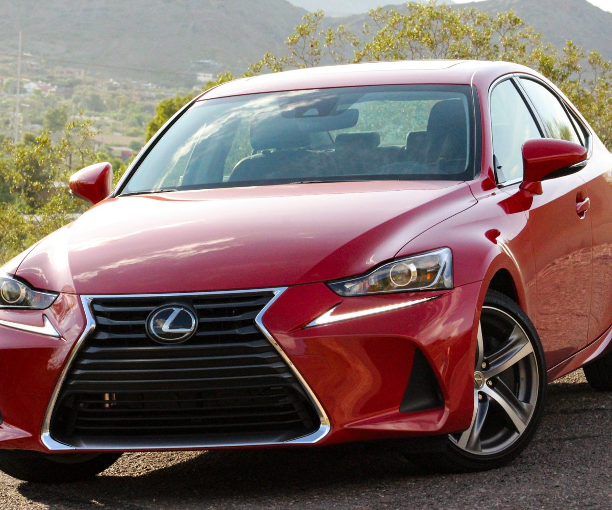 2018 Lexus IS 300