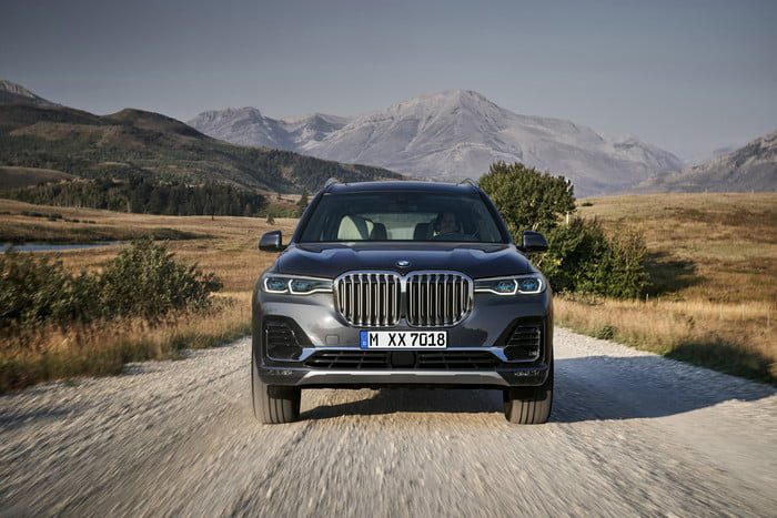 bmw x7 suv buque insignia 2019 1 700x467 c