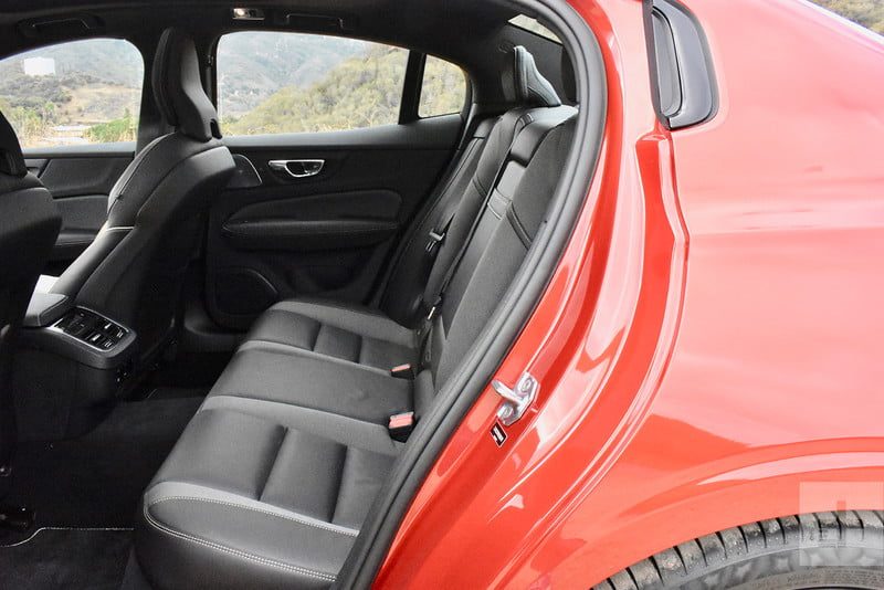 volvo s60 2019 primera revision t6 back seats 800x534 c
