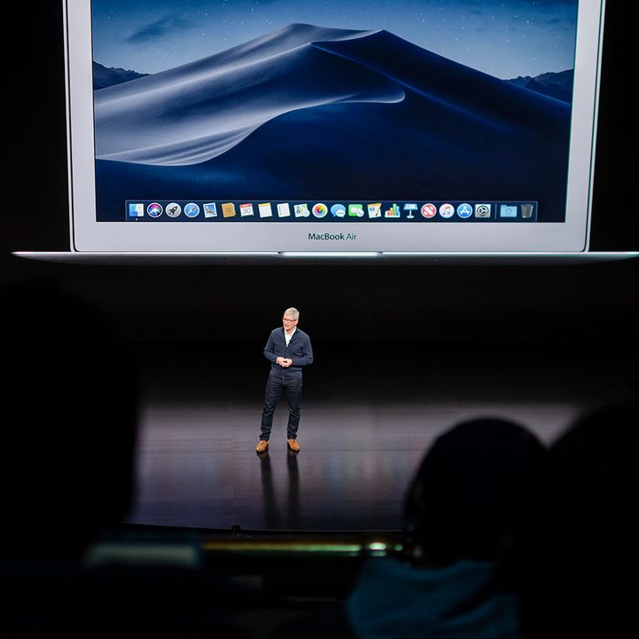 apple presenta macbookair 2018 macbook air retina event 10