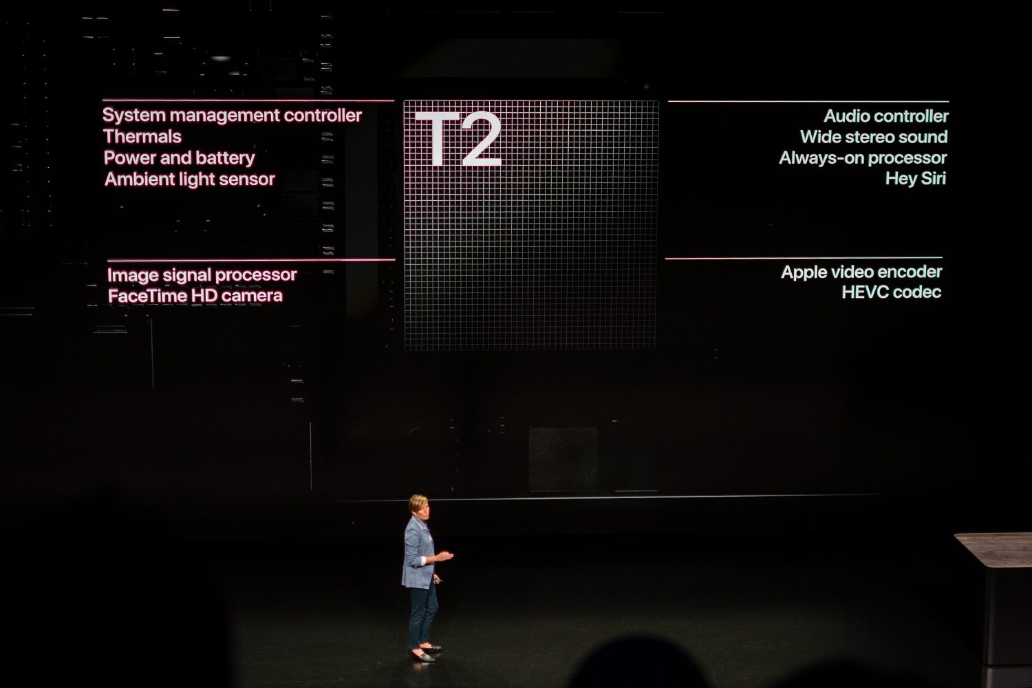 apple presenta macbookair 2018 macbook air retina event 7