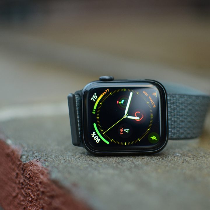 apple watch lte o gps series 4 review outside