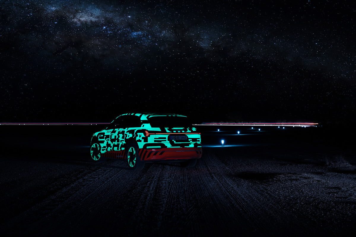 audi e tron electrico off road namibia tronextremepowerplay006 1200x800 c