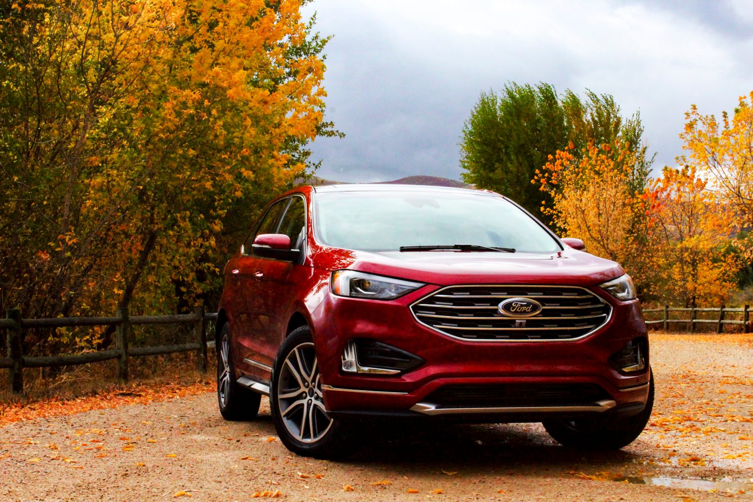 ford edge titanium
