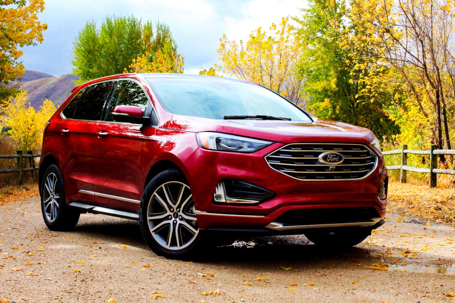 ford edge titanium