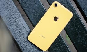 iPhone XR y OnePlus 6T