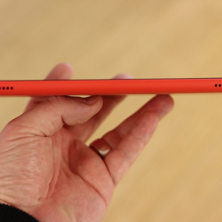 revision tableta amazon fire hd 8 2018 kindle review speaker grills