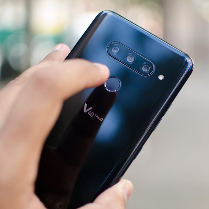 LG V40 ThinQ