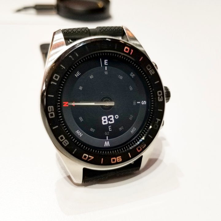 reloj LG W7