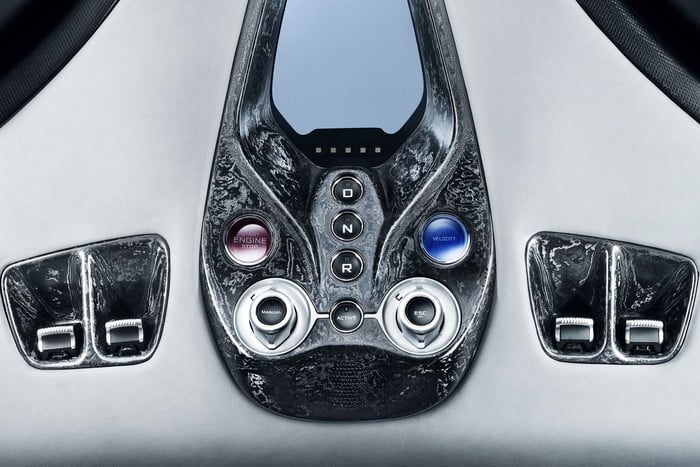 mclaren speedtail hibrido hiper gt official 15 700x467 c