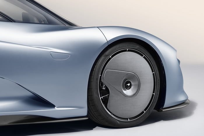 mclaren speedtail hibrido hiper gt official 8 700x467 c