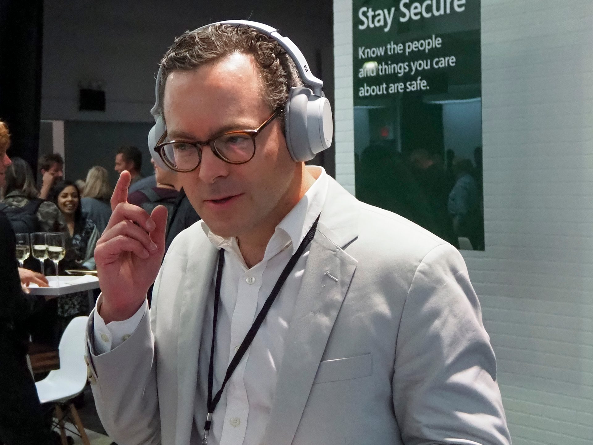 microsoft surface headphones