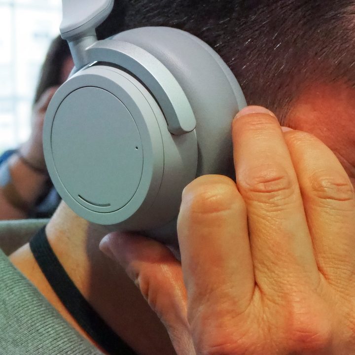 microsoft surface headphones