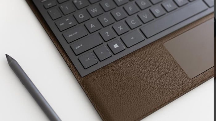 computadora portatil spectre folio hp spectrefolio08 700x394 c