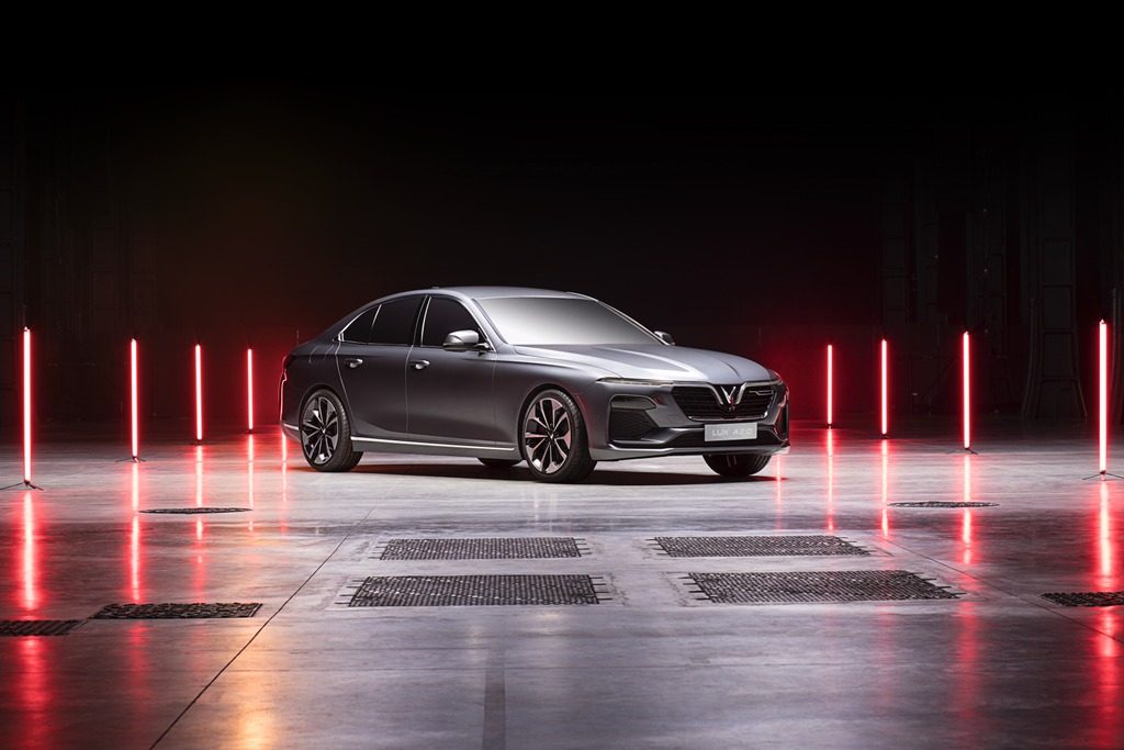 vinfast marca vietnam salon paris beckham sedan  front 34