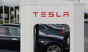 tesla tercera generacion supercharger 9389779058 160c584a96 b 720x720