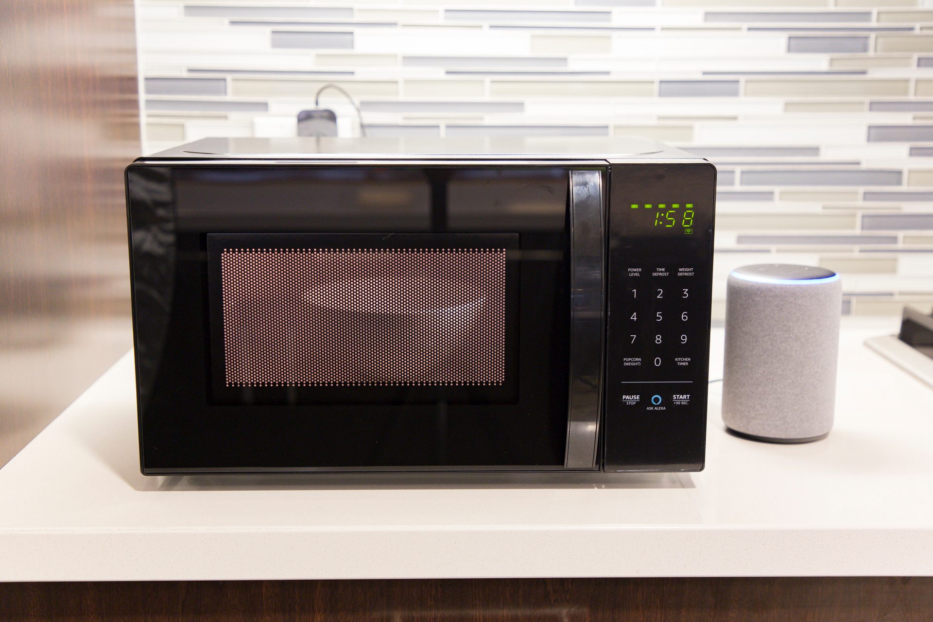 revision microondas amazonbasics alexa microwave review 5919