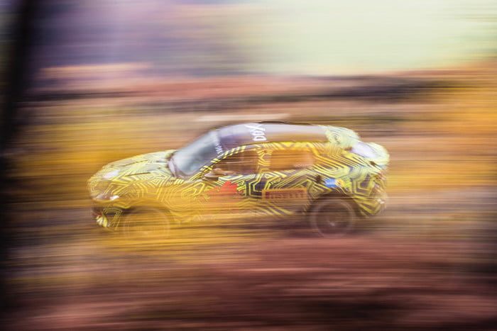 dbx aston martin martin5th 6th november 2018photo drew gibson 5 700x467 c