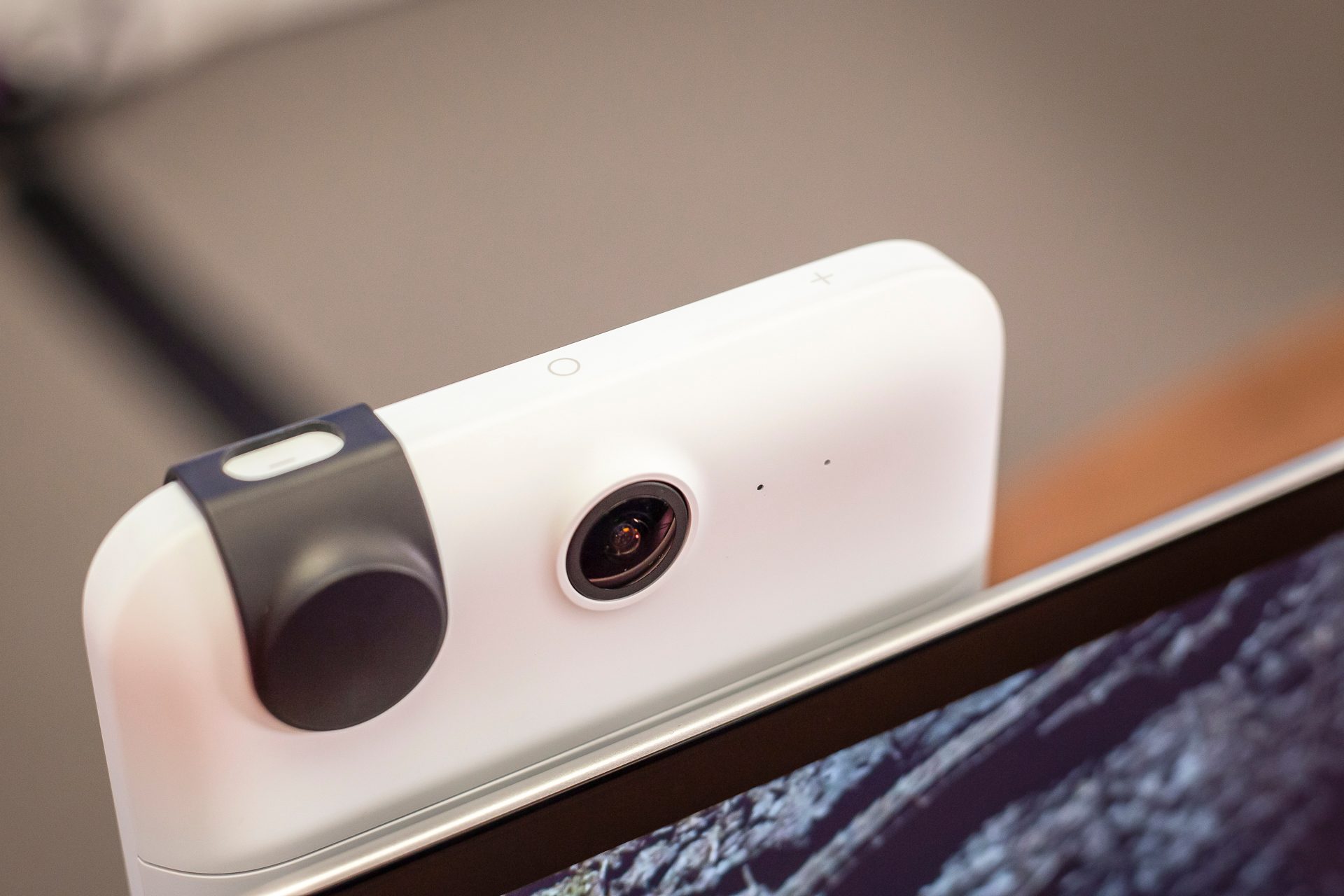 revision facebook portal plus  review 6103