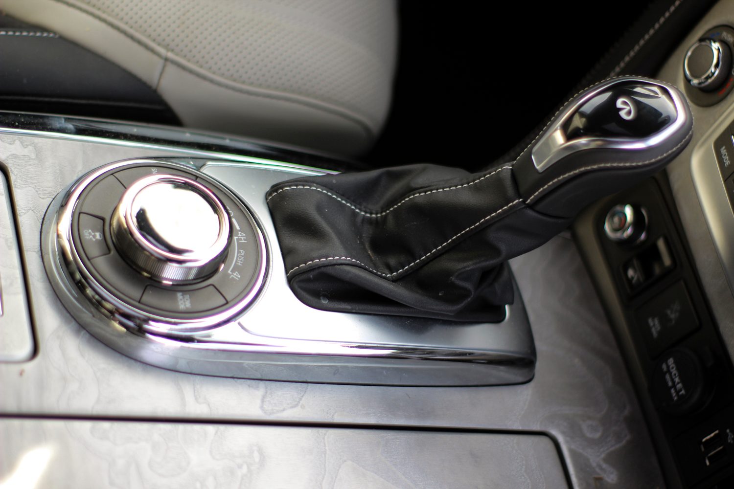 revision qx80 infiniti modelo 2019 7