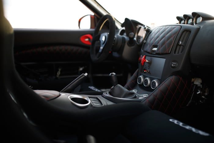 nissan nismo 370z project clubsport 23 10 700x467 c