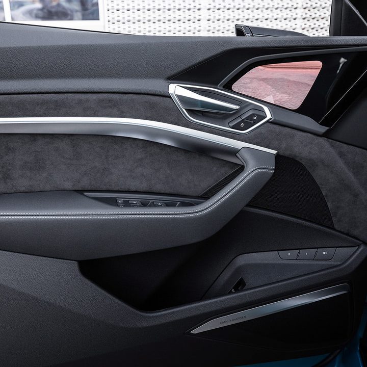 audi e tron suv electrica 2019 revision first drive press 12