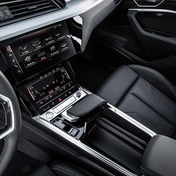 audi e tron suv electrica 2019 revision first drive press 13