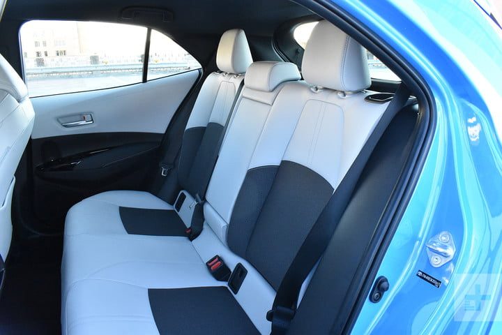 revision toyota corolla hatchback 2019 10 720x720