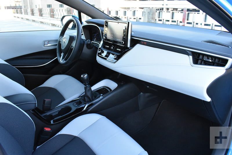 revision toyota corolla hatchback 2019 11 800x534 c