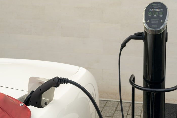 aston martin conversion electrica reversible clasicos heritage ev 11 700x467 c