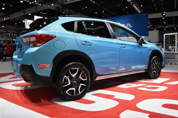 subaru crosstrek hybrid 2019 7 700x467 c