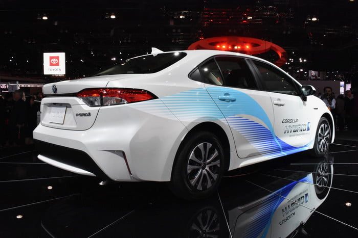 toyota corolla hibrido 2020 dsc 0427 700x467 c