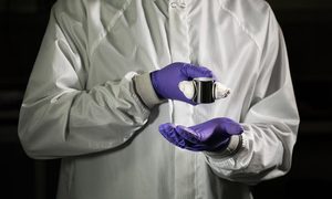 lo mejor de la ciencia en 2018 eddie mulhern with kilogram 1 720x720