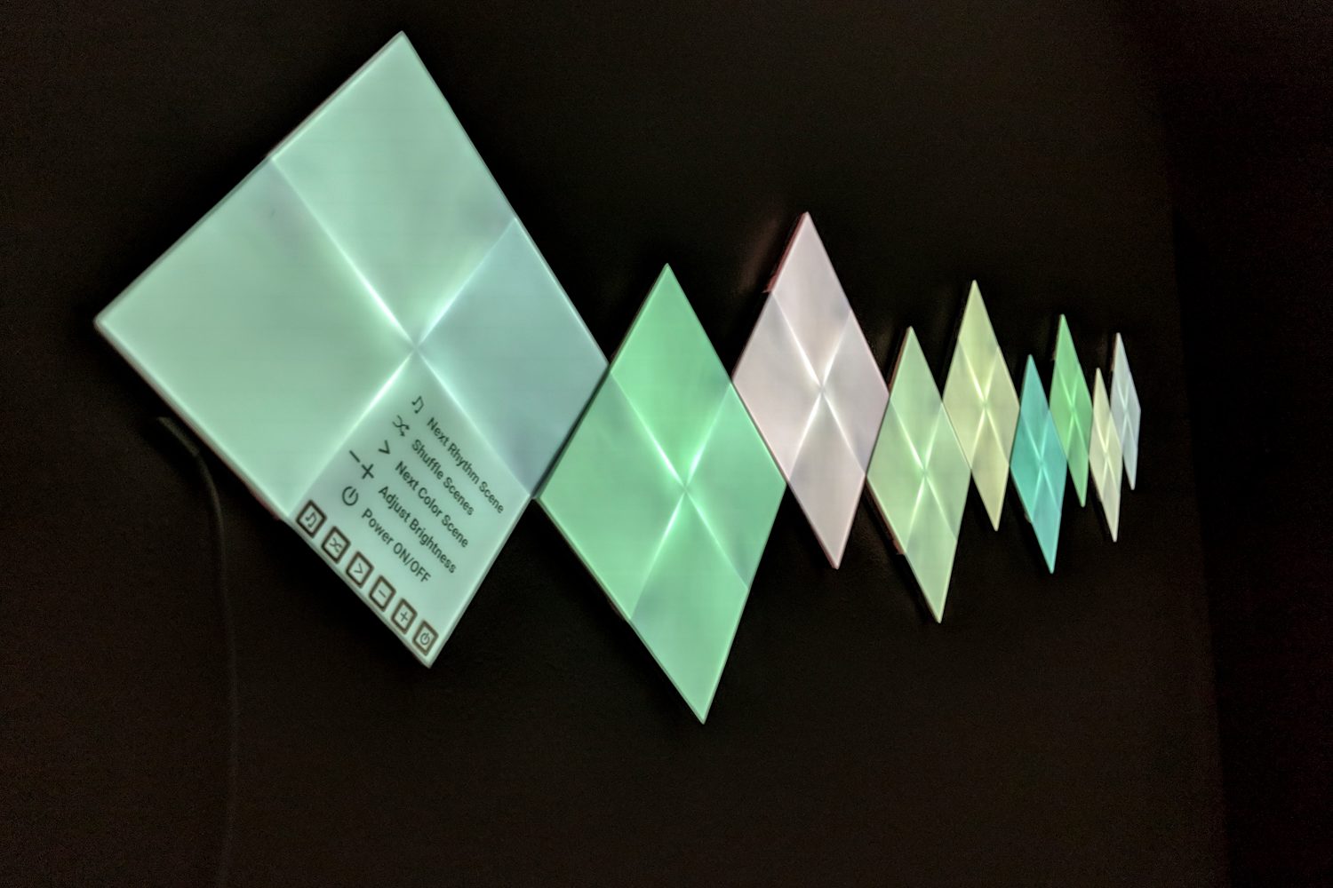 revision paneles luz nanoleaf canvas pannels 10