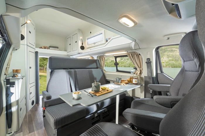 ford nugget custom transit wolkswagen 2019ford transitcustomnugget 1 700x467 c