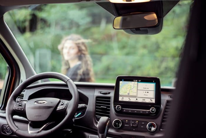 ford nugget custom transit wolkswagen 2019ford transitcustomnugget 13 700x467 c