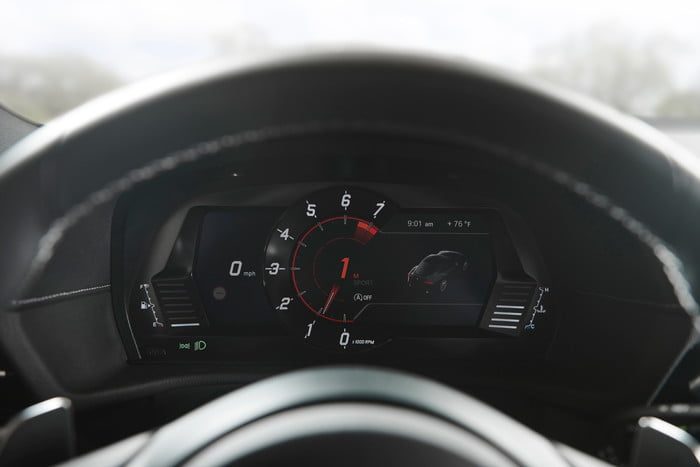 toyota supra 2020 comprador detroit 2019 interior 04 f8fb9689ab3a664f5648f92db24f18160751aef0 700x467 c