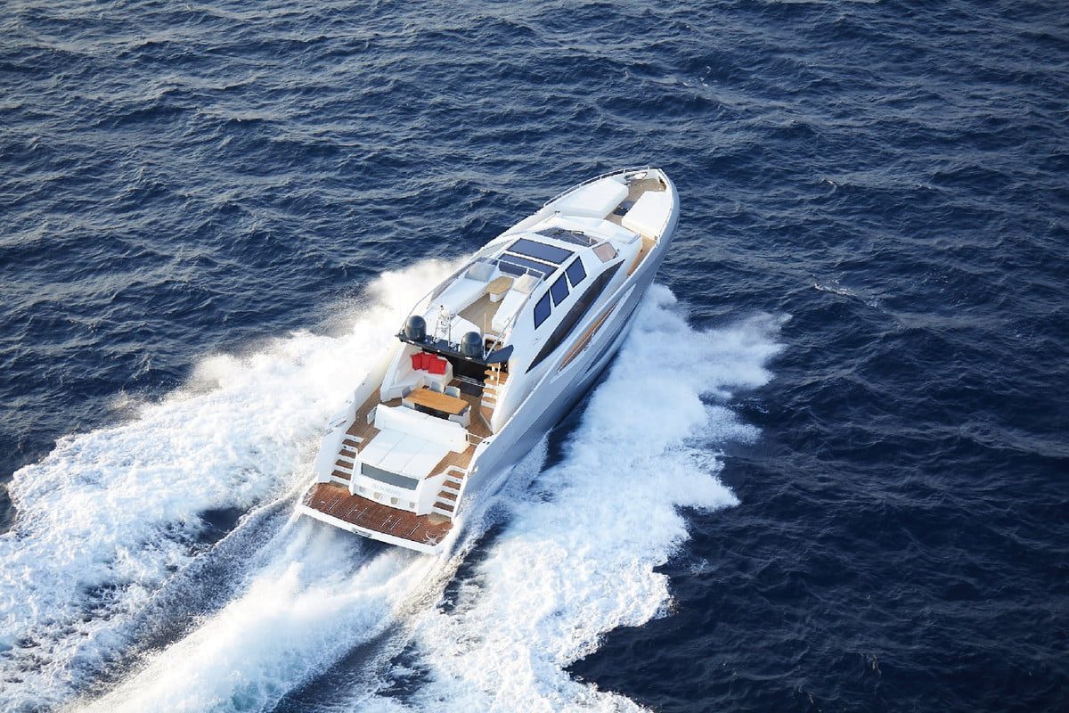 ces 2019 adonis yate 5s0a1123 1200x800 c