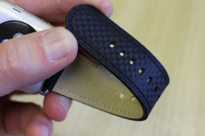 mejores correas apple watch dassari carbon strap leather 700x467 c