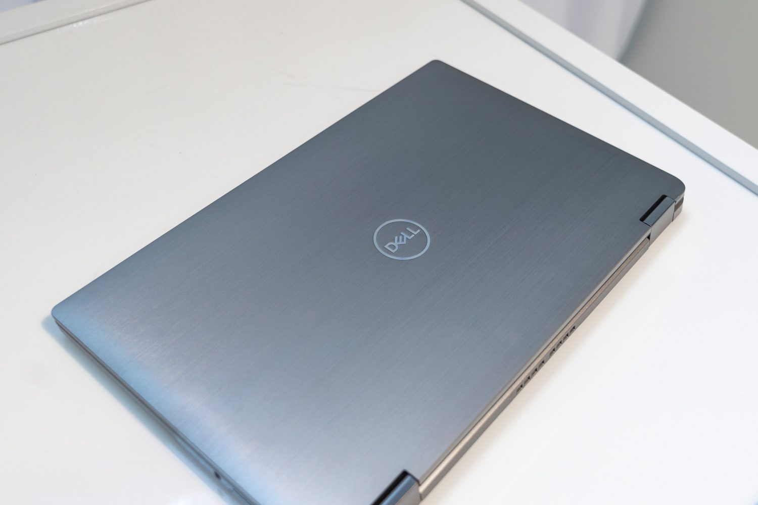 dell latitude 7400 2 in 1 laptop 21