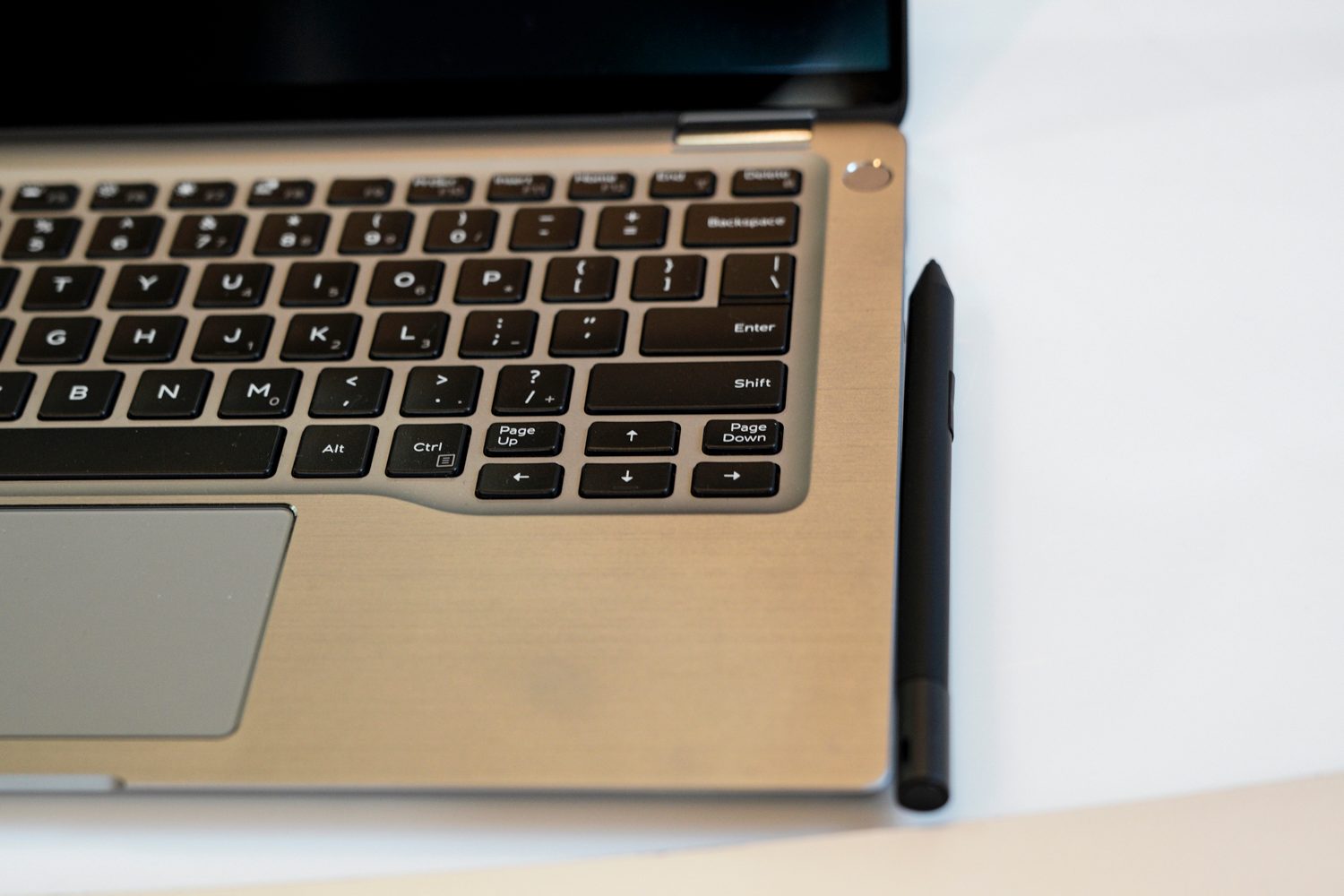 dell latitude 7400 2 in 1 laptop 4