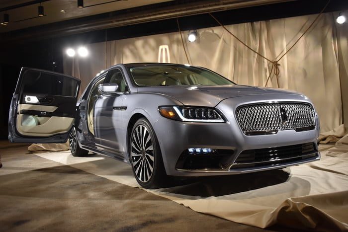 lincoln continental edicion 80 aniversario dsc 0758 700x467 c