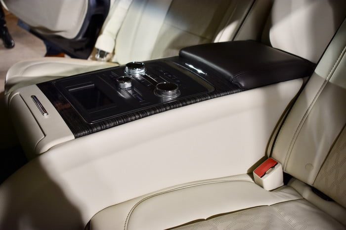 lincoln continental edicion 80 aniversario dsc 0775 700x467 c