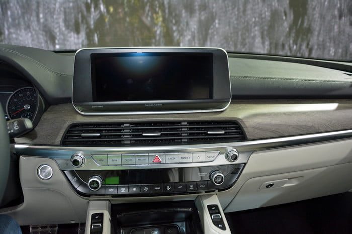 kia telluride suv salon detroit 2019 dt 7 700x467 c