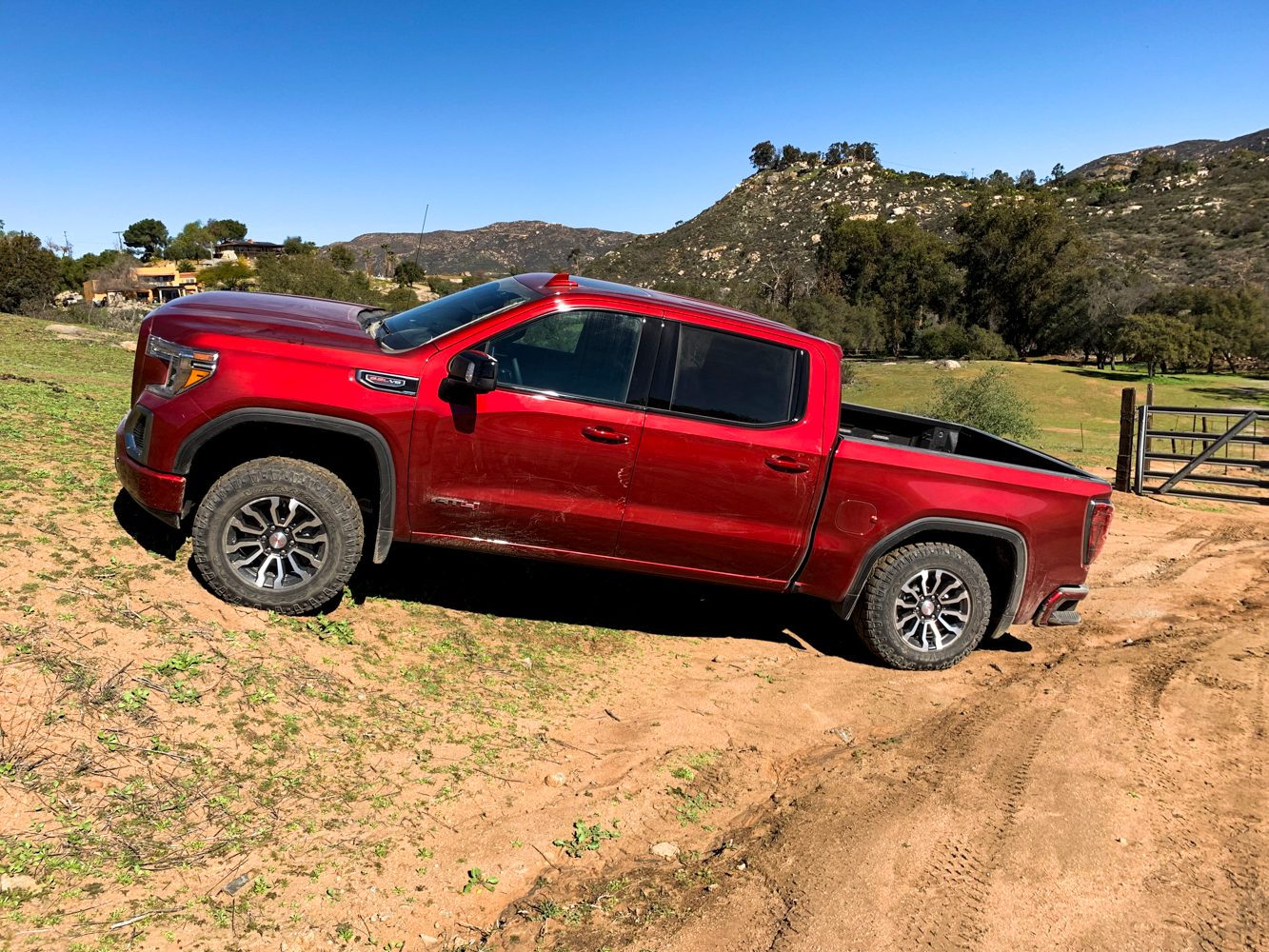 manejando gmc sierra at4 2019 3