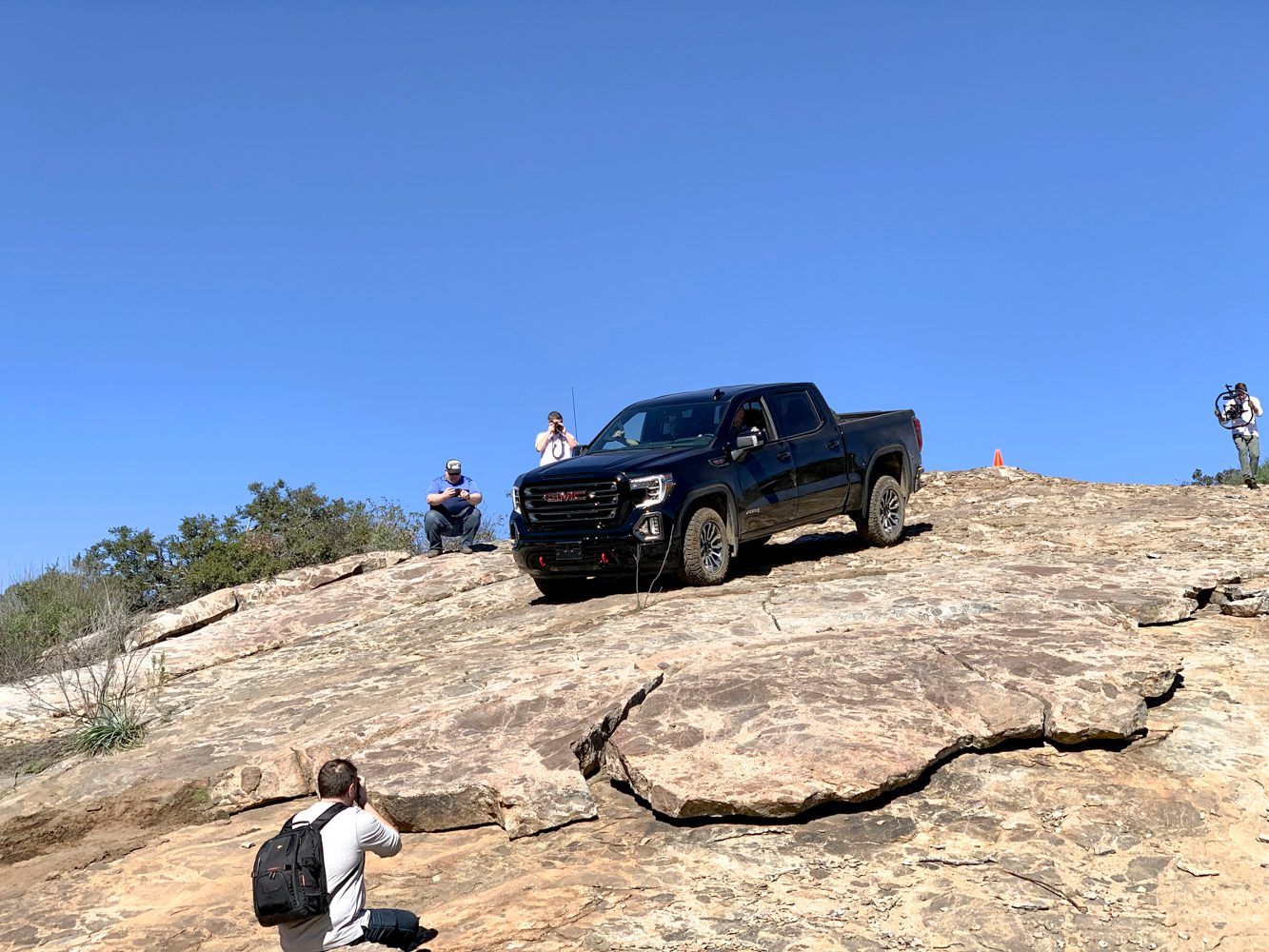 manejando gmc sierra at4 2019 8